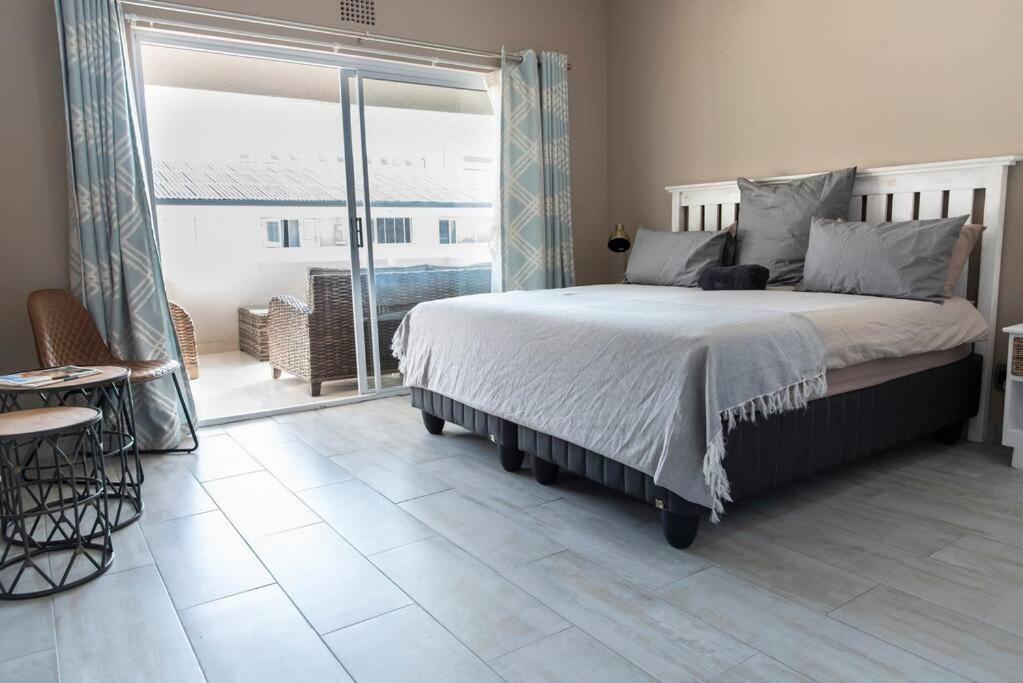 Apartment H7 - Normanhurst Sea Point *